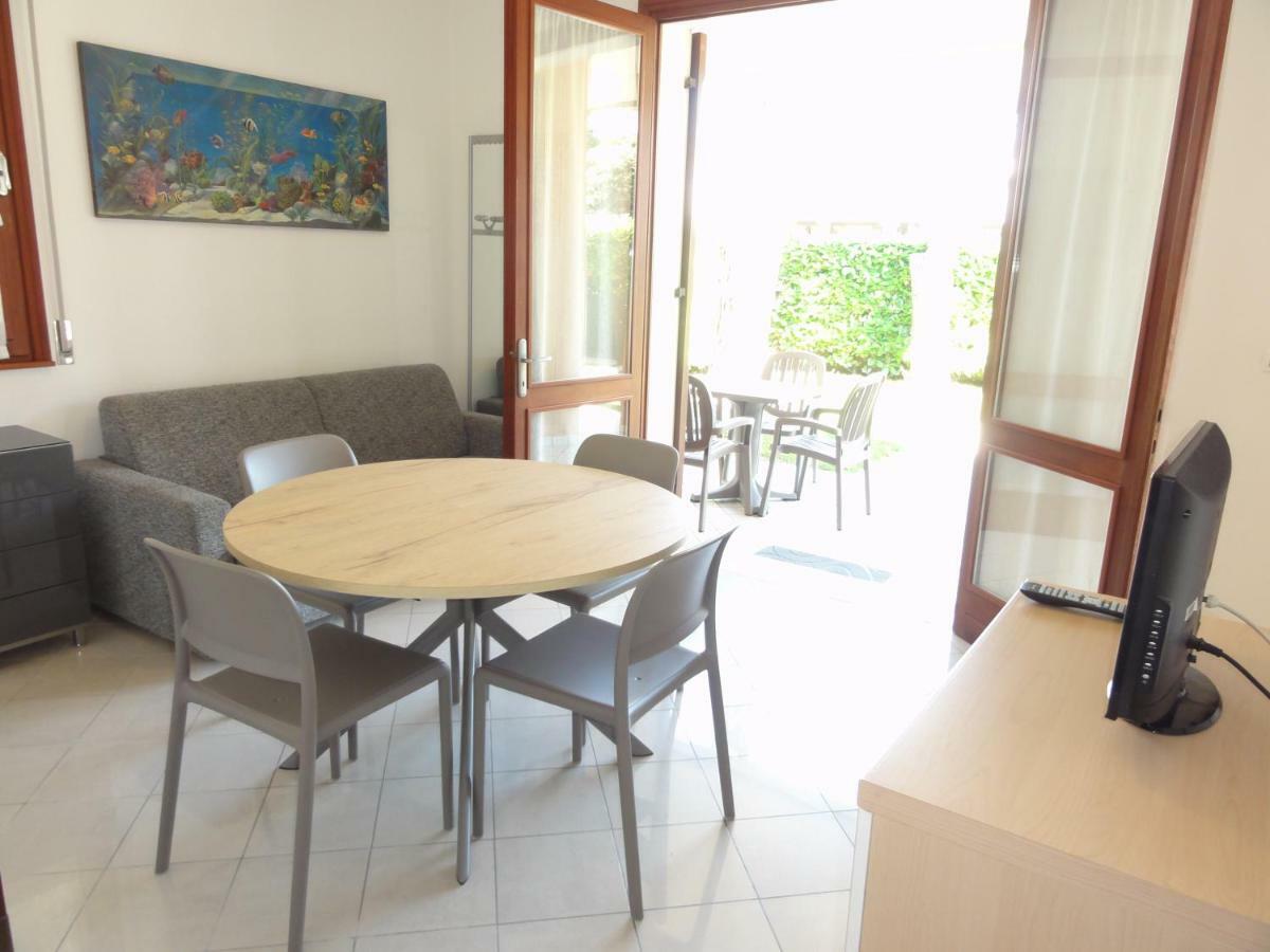Villa Agavi 2 Bibione Esterno foto
